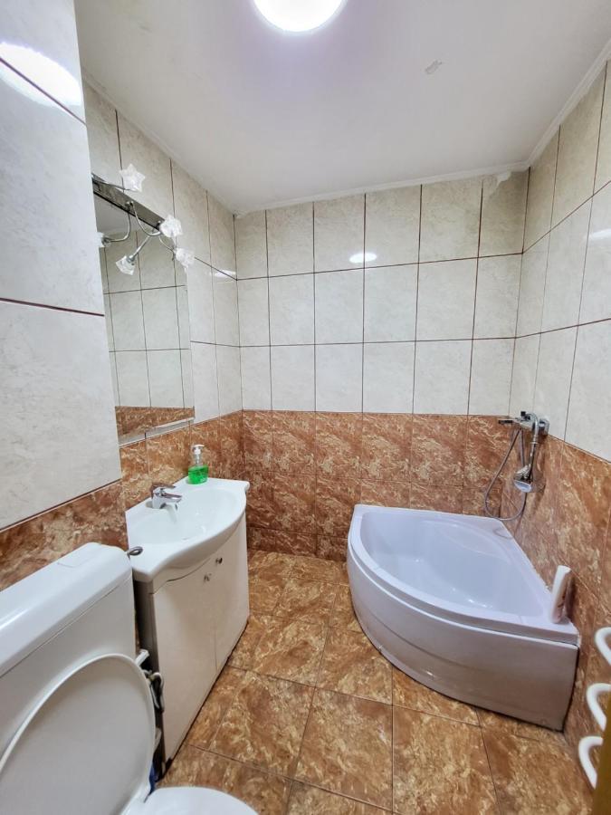 Avrig-Ferdinand Studio Bukares Bagian luar foto